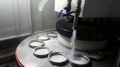 中小企业选型攻略：高适配性立轴圆台平面磨床怎么选